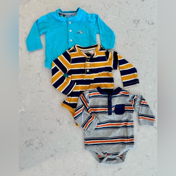 Baby Boys 6-9mo Bundle of Long-Sleeved Henley Onesies - Picture 3 of 3